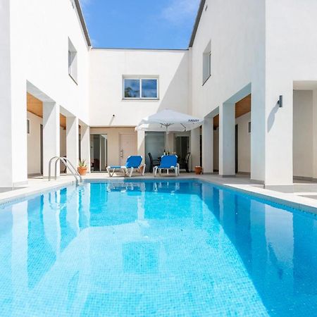 Goldhome - New House With Private Heated Pool, Parking, Wifi, Games Room Empuriabrava Luaran gambar