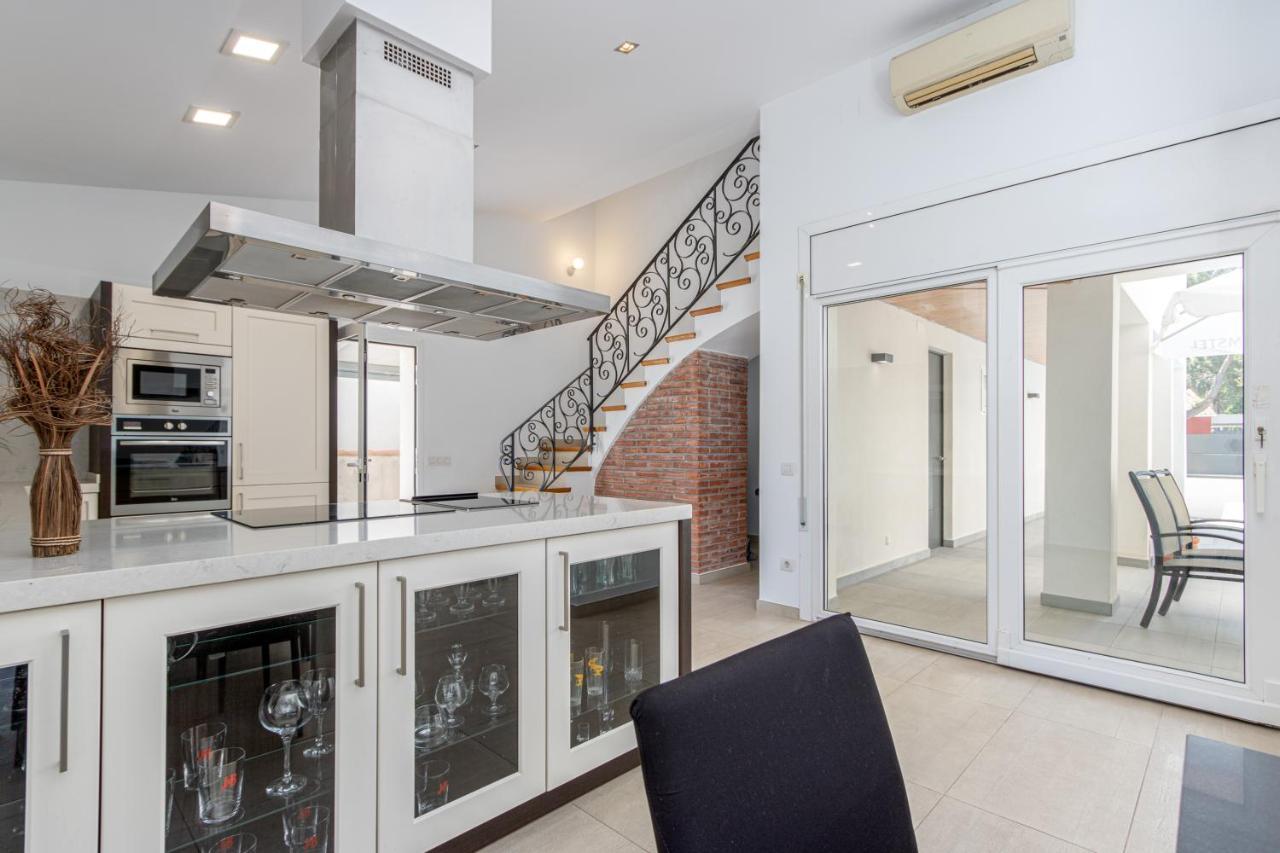 Goldhome - New House With Private Heated Pool, Parking, Wifi, Games Room Empuriabrava Luaran gambar