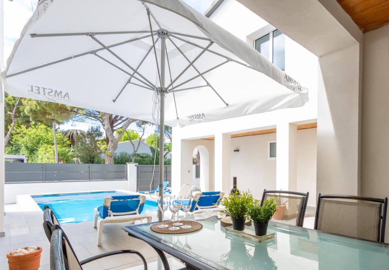 Goldhome - New House With Private Heated Pool, Parking, Wifi, Games Room Empuriabrava Luaran gambar