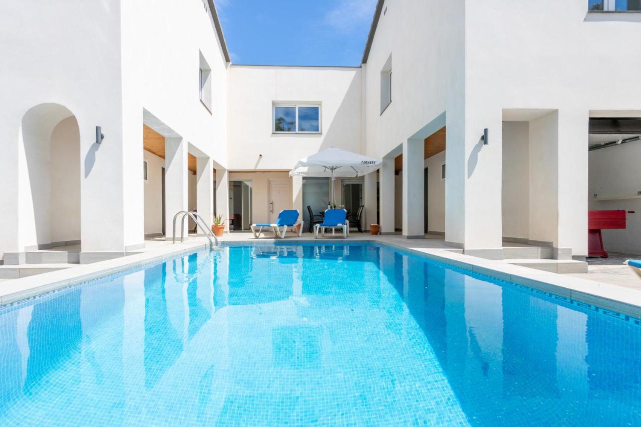 Goldhome - New House With Private Heated Pool, Parking, Wifi, Games Room Empuriabrava Luaran gambar