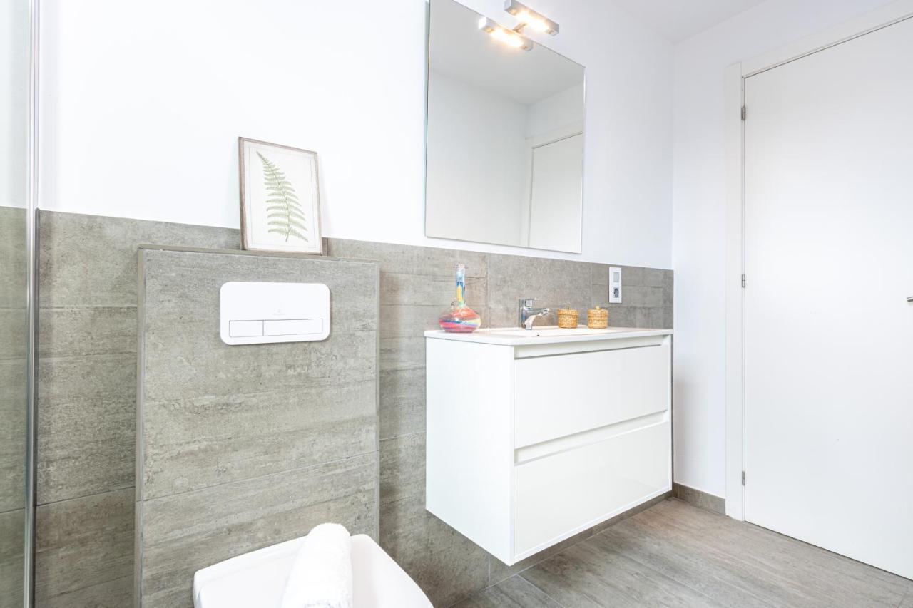 Goldhome - New House With Private Heated Pool, Parking, Wifi, Games Room Empuriabrava Luaran gambar