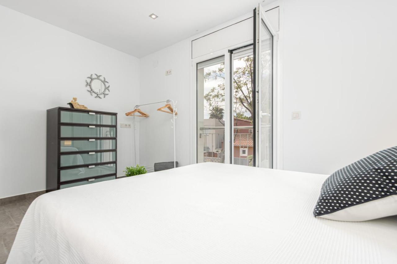 Goldhome - New House With Private Heated Pool, Parking, Wifi, Games Room Empuriabrava Luaran gambar