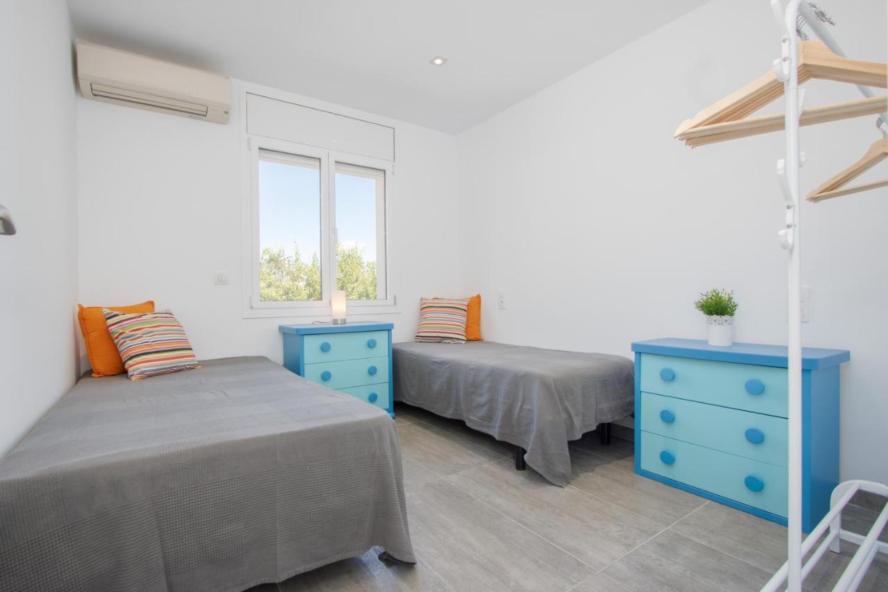 Goldhome - New House With Private Heated Pool, Parking, Wifi, Games Room Empuriabrava Luaran gambar