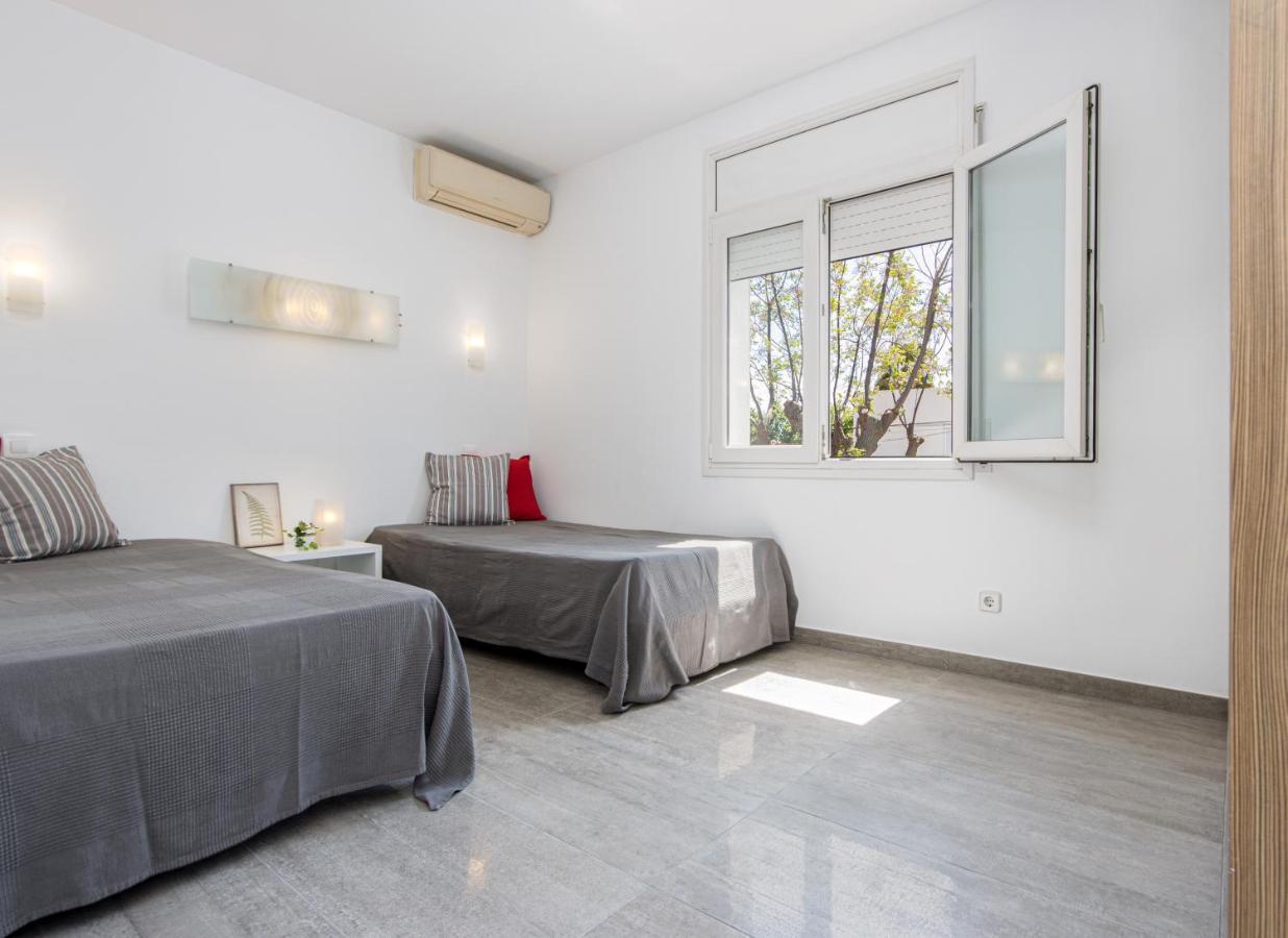 Goldhome - New House With Private Heated Pool, Parking, Wifi, Games Room Empuriabrava Luaran gambar